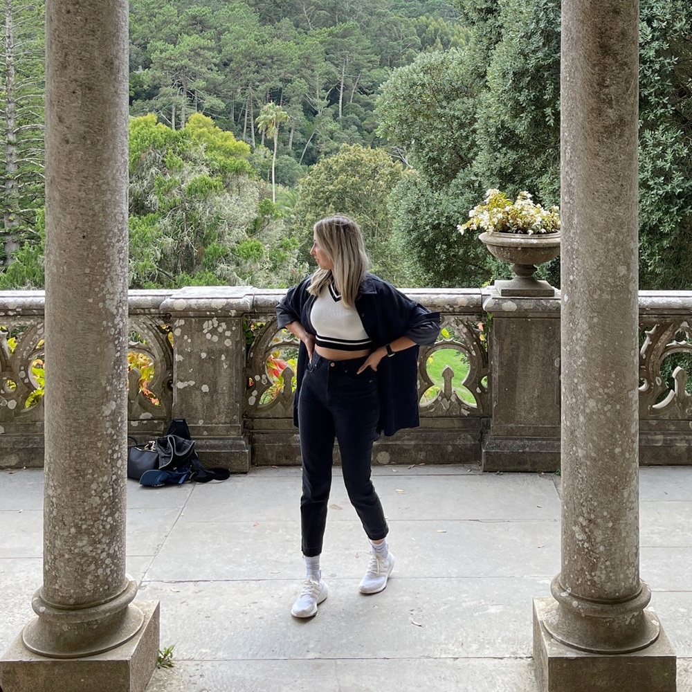 Meet your Posher, Naya